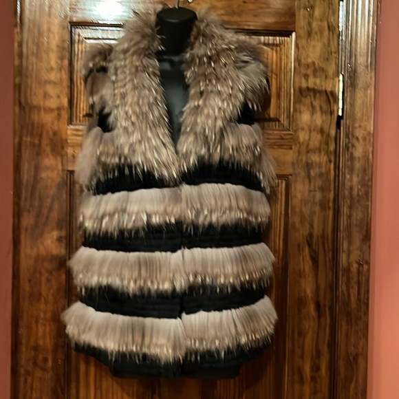 Belle Fare Black & Tan Rex & Fox Fur Vest - Picture 3 of 15